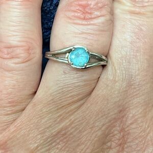 Blue Topaz Ring, Size 7 Diamondere w/ Certificate